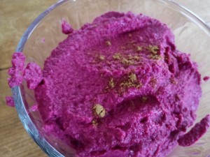 beet hummus with topping